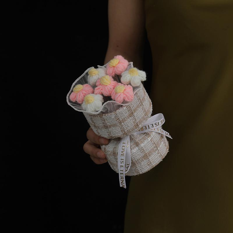 

Simulation Puff Flowers Handmade Woven Finished Bouquet Wedding Party Decoration Birthday Mother s Day Valentine s Day Gift