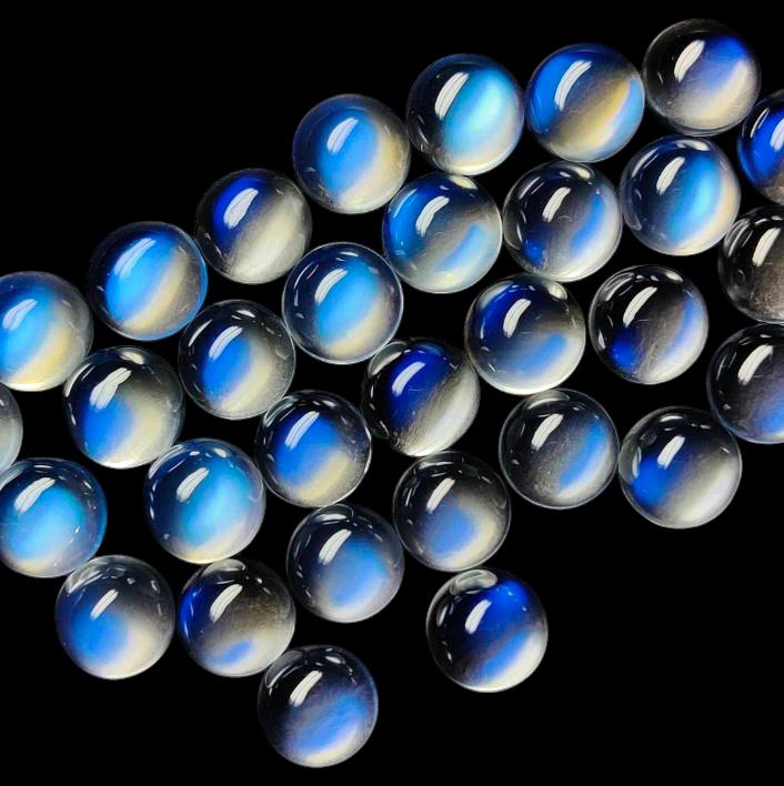 Natural 5 MM Round Moonstone Cabochon, Calibrated Size Eye Clean Blue Flashy Gemstone, 7-10 Pcs Lot. Healing Rainbow Moonstone, Loose Gemstone.
