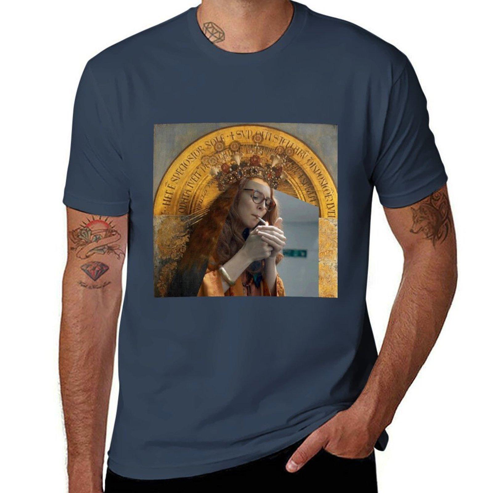 Villanelle smoking TShirt Basic Comfort Fit TShirt for Unisex S
