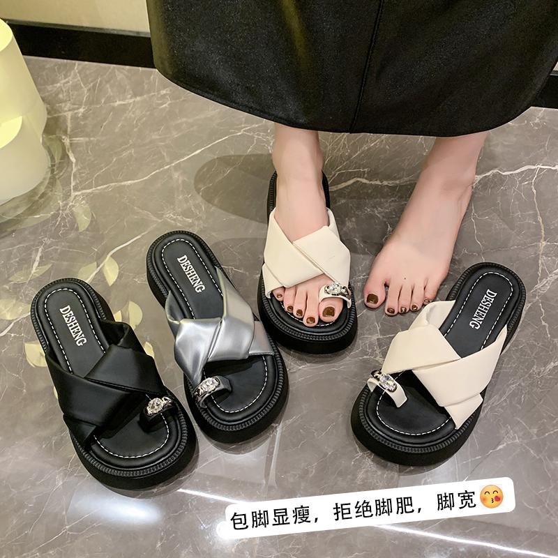 Patent Leather Pointed Toe Single Shoes with Rivet Outside Wear New Summer Shallow Strap Mary Jane Kitten Heels