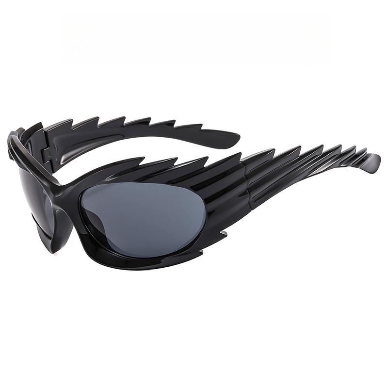 Fashion Wings Y2k Personality Ladies Sunglasses Cool Hip Hop Trend Suitable for Street Stage Party Accessories