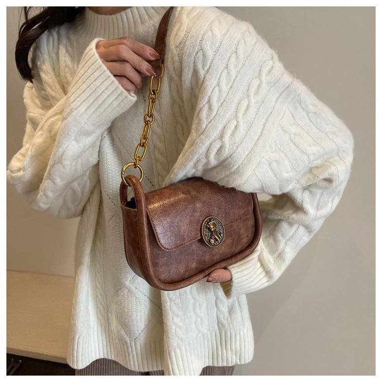 IELGY High-End Texture Retro Messenger Bag Fashionable All-Match Small Square Bag