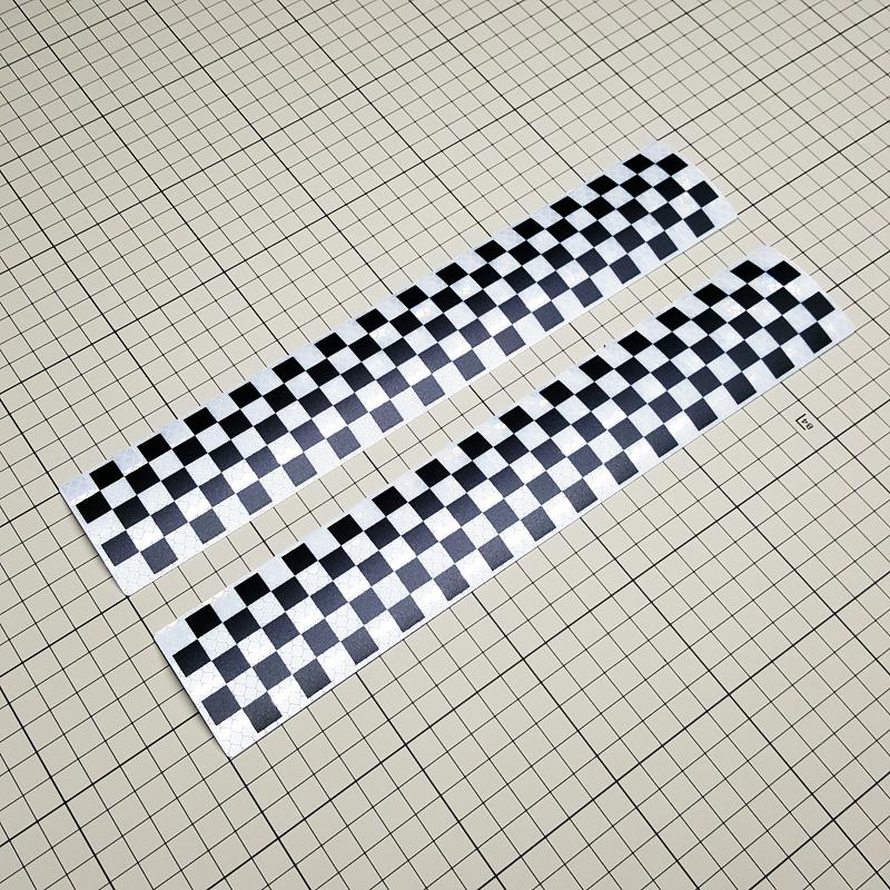 Černobílé samolepky na auto Squa Vodotěsné kostkované vinylové samolepky na karoserii motocyklu