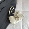 Simple and fashionable large-capacity messenger bags are popular today. Small square bags  summer new trendy fashion shoulder bags