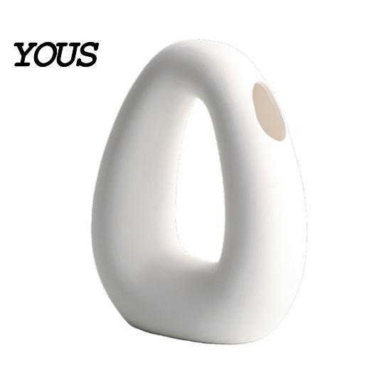 Sophisticated Home Vase Dried Flower Ceramic Vase, Matte Geometric with Hollow Curved Minimalist Decorative Table Design, Modern Tabletop Decor