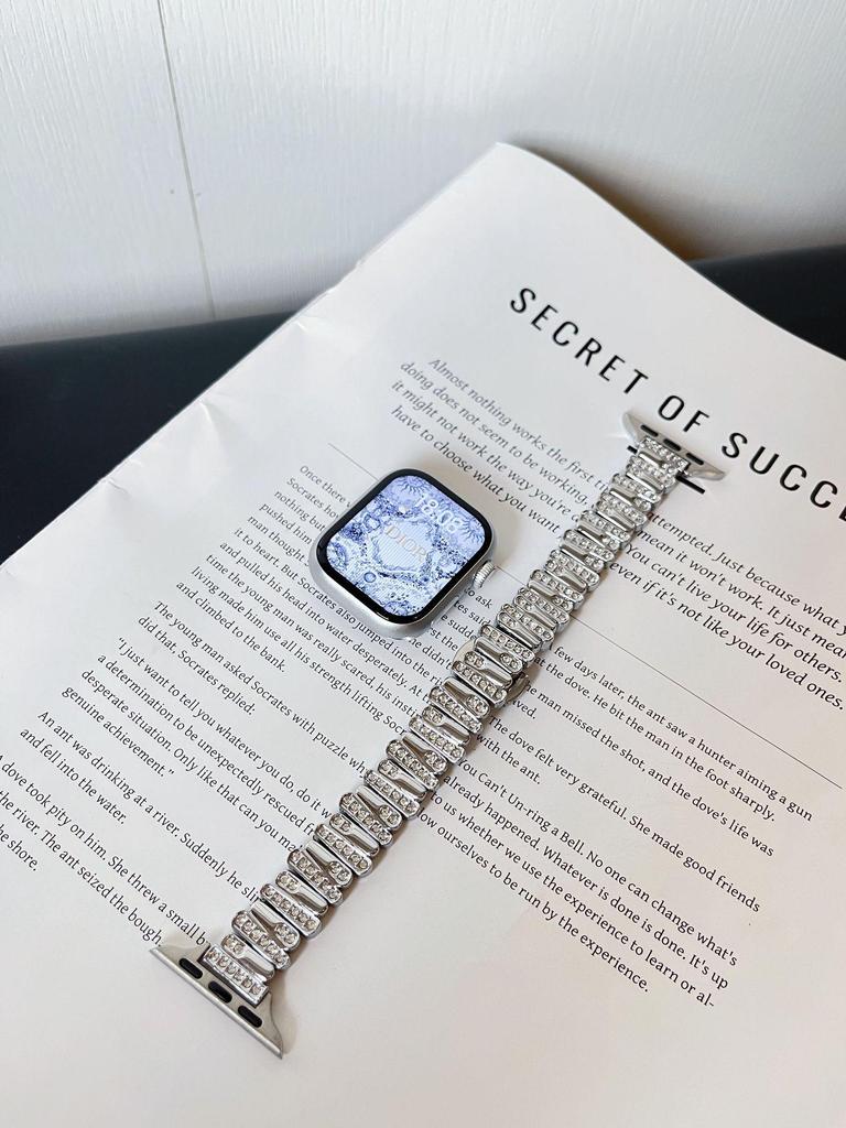 Elegant Rhinestone Metal Strap for Xiaomi Smart Band 9/8 & NFC - High-Grade Women's Bracelet.