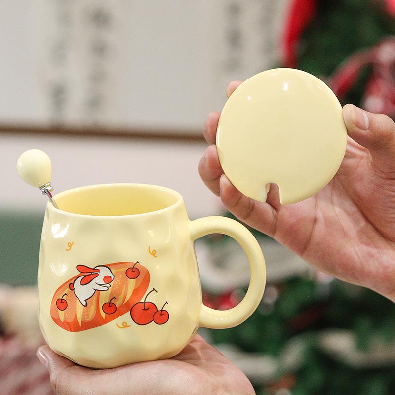 Cream Style Ceramic Mug High Value Drinking Water Cup Pinch Pattern Cup with Lid Spoon Coffee Cup Cute Event Gift Cup