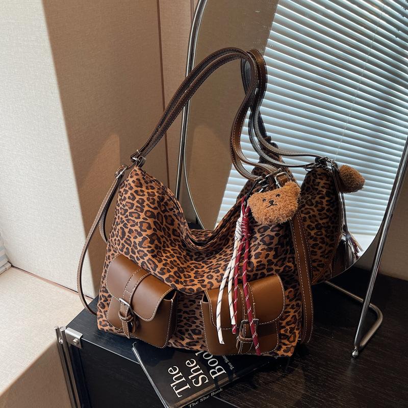 Leopard Print Tote Bag Women's Large-capacity New Autumn and Winter Retro Shoulder Messenger Bag Multi-functional Backpack