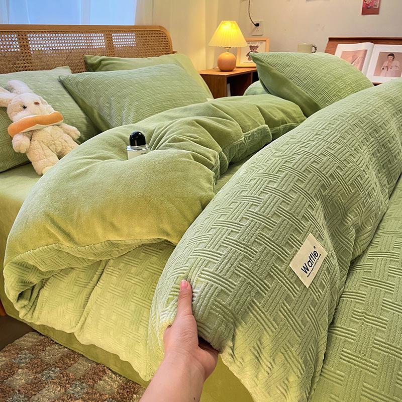 Double-Sided Thickened Milk Coral Fleece Bed Four-Piece Set Fleece Quilt Cover Coral Flannel Bed Sheet Bedding