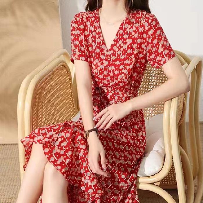 Red Dress New Spring and Summer Women's Clothing Large Size Temperament Korean Version Middle-aged Mother Floral Long Skirt
