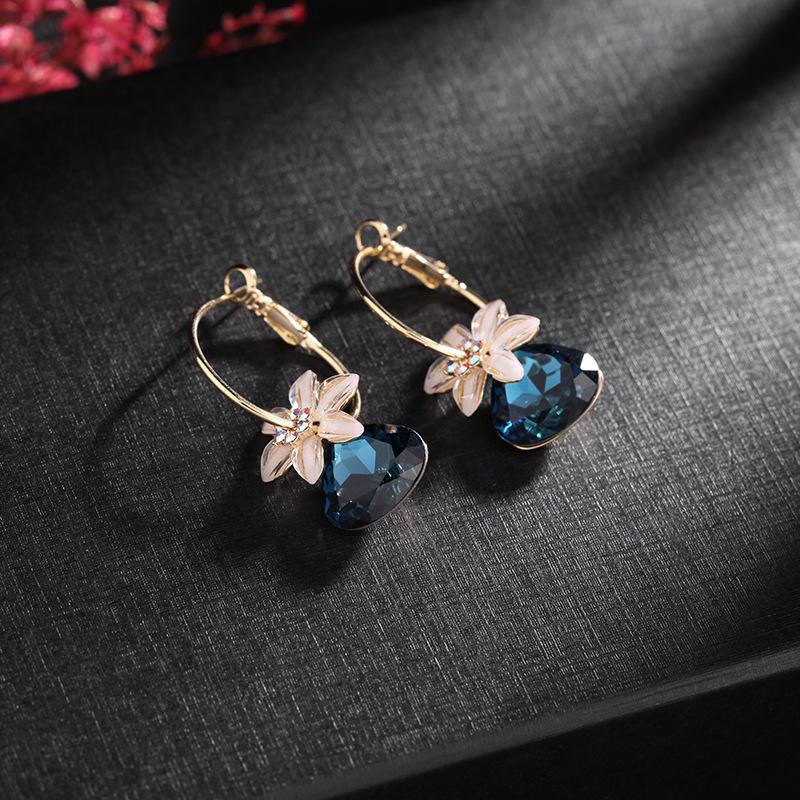 Šviečiantys krištoliniai gėlių auskarai moterims Sweet Statement Water Drop Dangler Korėjos pop vestuvių vakarėlis auskarai papuošalai