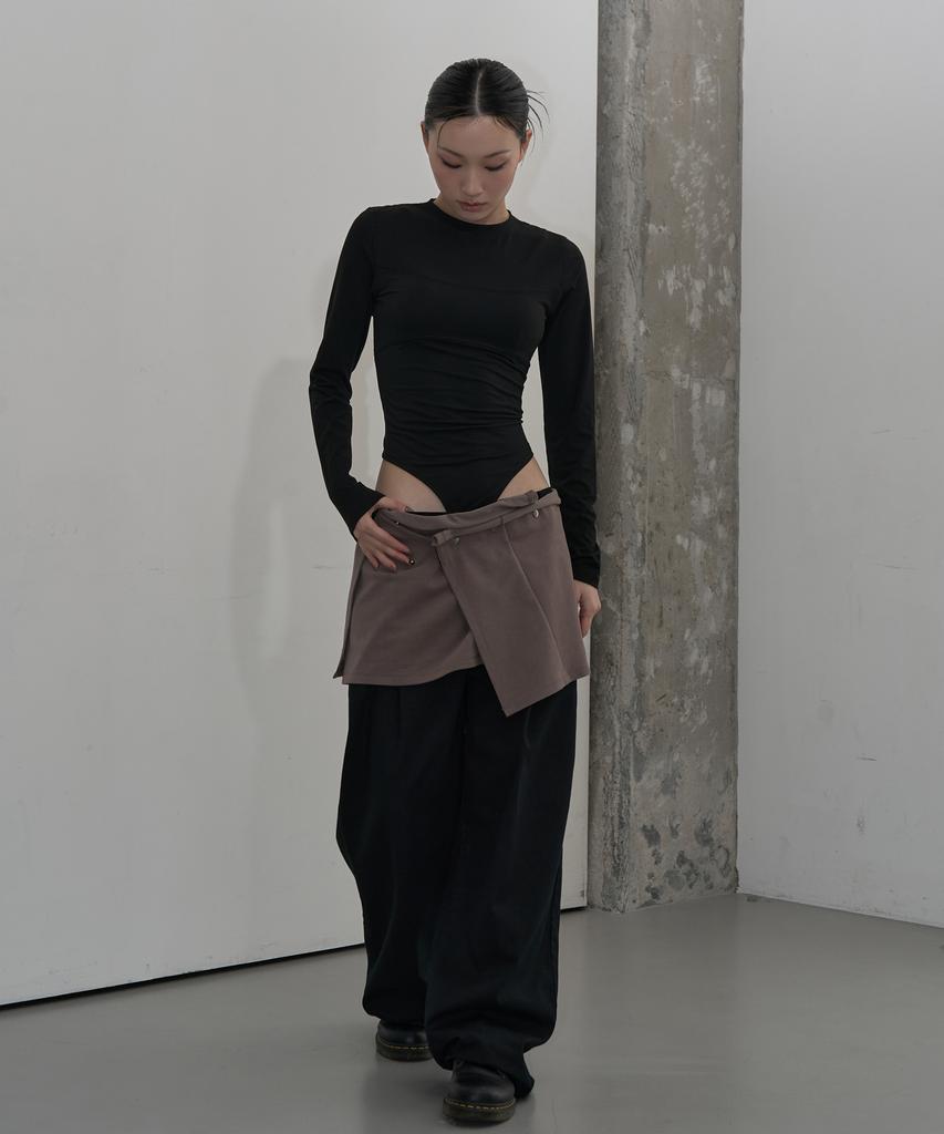 G Museum Layered Snap Wrap Skirt (Taupe Gray)