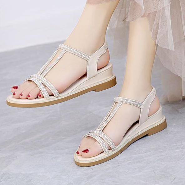Sandals for Women Roman Style Flat Rubber Diamond Woman Shoes Open Toe Comfort Low Price Daily Casual Vintage Anti Slip Hot Pvc