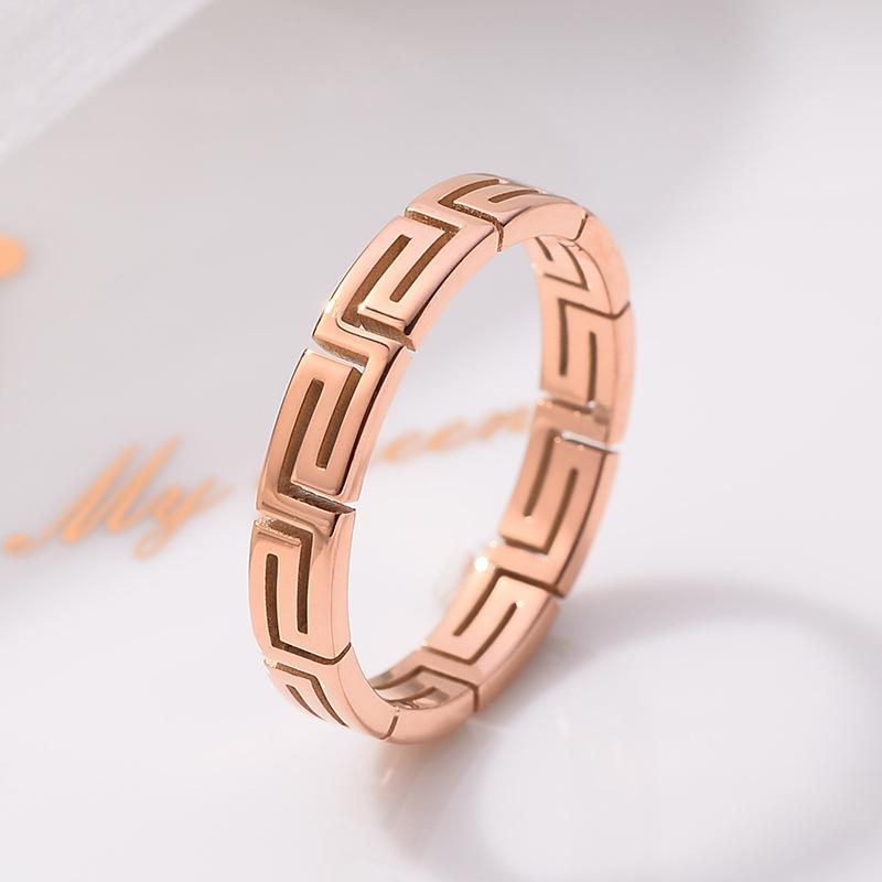 

Мінімалістична каблучка з титанової сталі Кіт удачі : Матовий, Гладкий, Невицвітаючий Кільце на Вказівний Палець для Жінок та Пар. Size 8