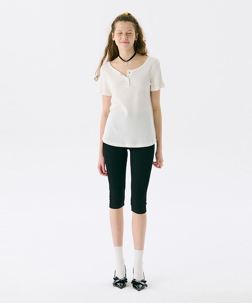 JUNEJUNE SPACE Henry Neck Half T_White