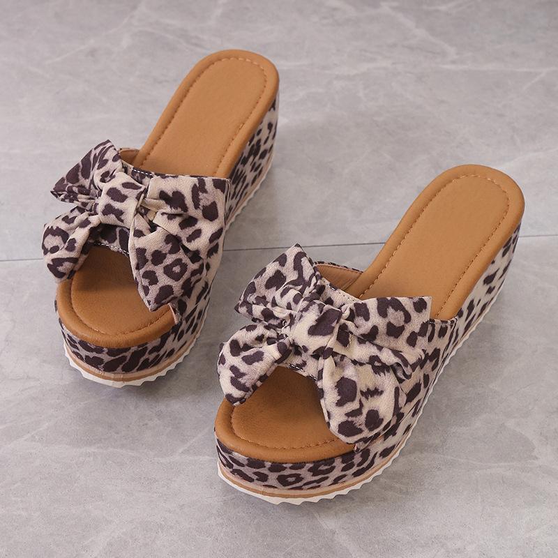 Women Slippers Outdoor Beach Slippers New Summer Fashion Anti-slip Sandals Wedge  Shoes