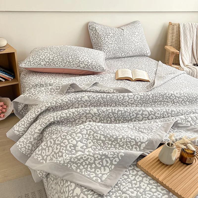 Summer Blanket Office Nap Sofa Blanket Air Conditioner Shawl Blanket Towel Quilt Dormitory Summer Cool Quilt