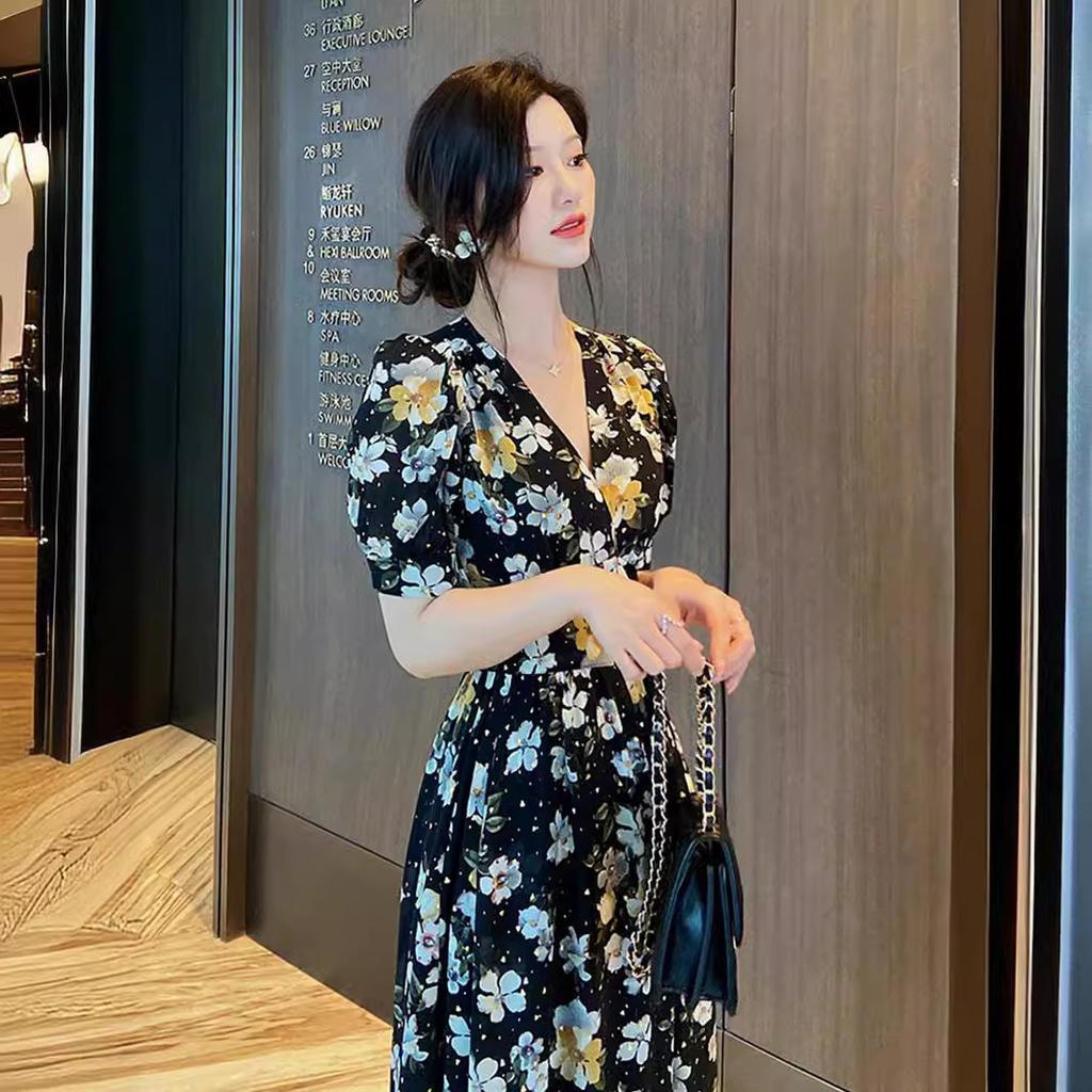 Broken flower medium and long French new princess dress v-neck thin tea break color short sleeve split fork lady retro summer spring and autumn