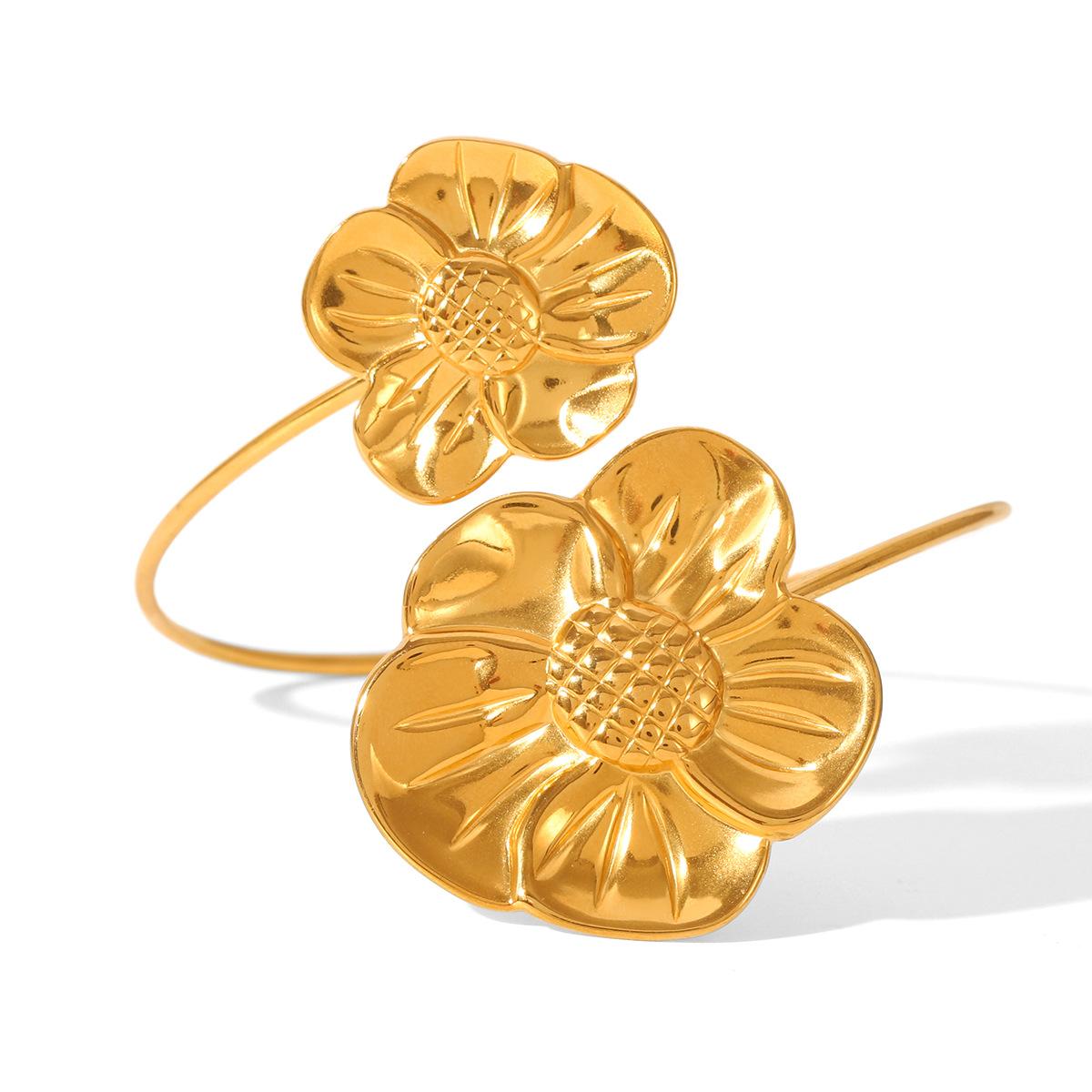 

Asymmetric 18K Gold Stainless Steel Flower Bangle for Women, Non-fading Ring, High-end Hand Jewelry