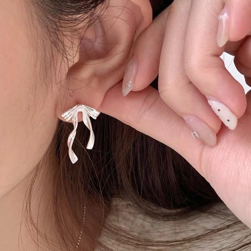 Bow Tassel Earrings Female Fashion Light Luxury Niche Design Senior Sense Earrings Vintage Personalized Minimalist Ladies Accessories Elegant Jewelry