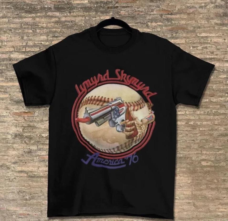 Lynyrd Skynyrd America  76 Tour Unisex Cotton T-shirt, Size S-5XL Unisex T-Shirt XXXL