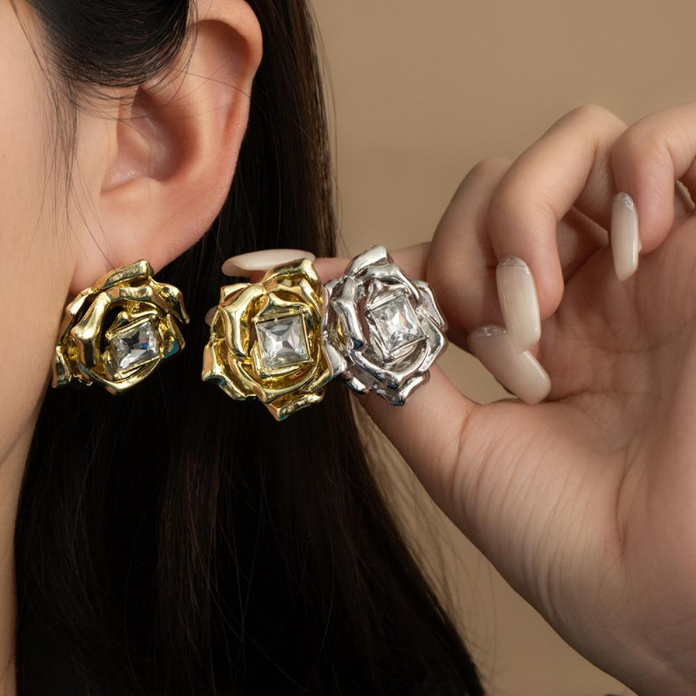 Retro Luxury Inlay Zircon Multi-layered Stereo Metal Rose Flower Stud Earrings Women's Exaggerated Charm Stainless Steel Jewelry