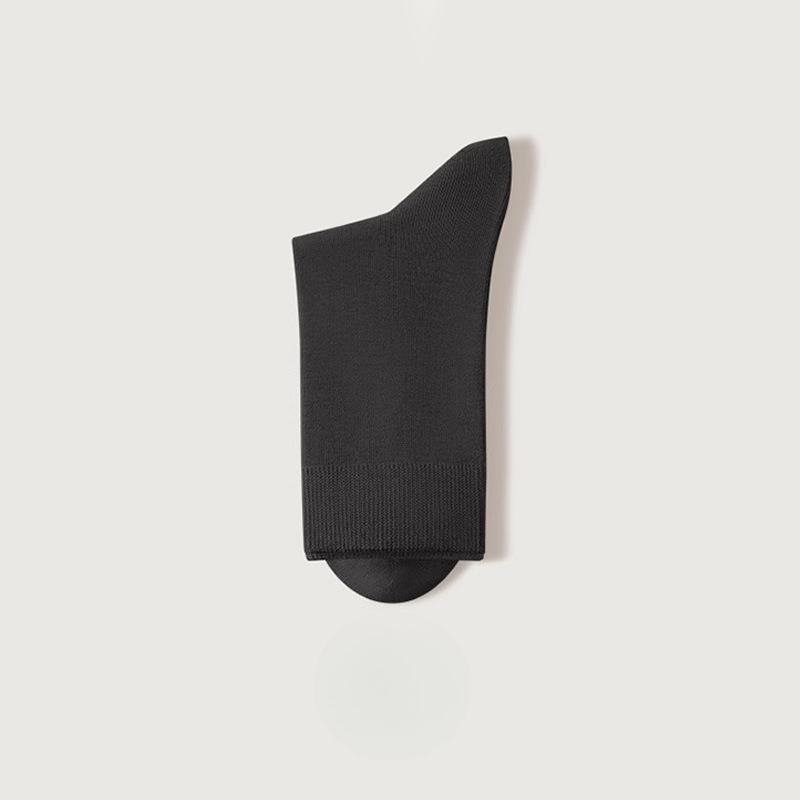 

Women s Autumn and Winter Mid-calf Socks, Solid-colored Cotton Socks, Antibacterial and Deodorizing, Solid-colored Versatile Socks 1 pair чорний