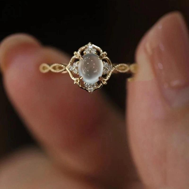 Gold Plated Natural Moonstone Cats Eyes Ring for Women Fashion Luxury Geometric Design Rings Open Adjustable Ring Trendy Jewelry