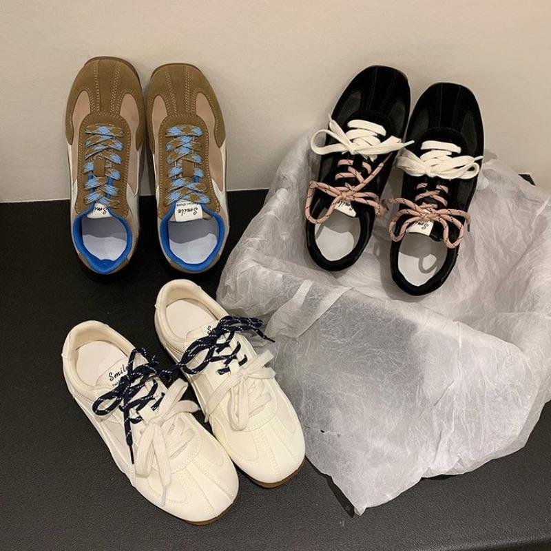 Fashion New Style Fashion Popular Retro Lacing Breathable Women's Thick Bottom Pleated Casual Sneakers White Shoes Zapatos Mujer