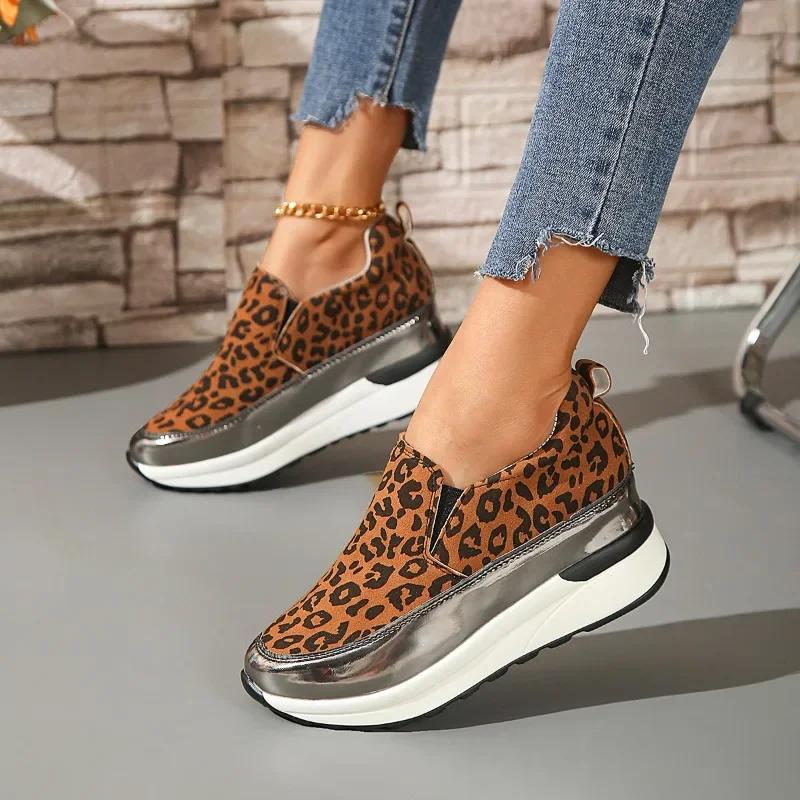 Fashion Ladies Shoes 2025 Slip-on Women's Vulcanize Shoes Platform Women Sneakers Leopard Print Round Toe Slip on Women's Casual Shoes
