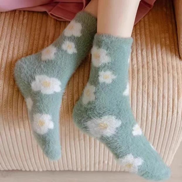 Winter Snug Plush Warm Socks Women Cartoon Thermal Middle Tube Sock Girls Feet Protection Bright Color Soft Thick Lining Hosiery