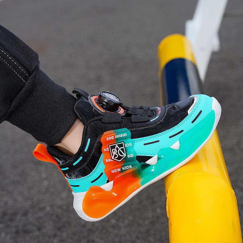 Girls' 2025 Autumn/Winter Cotton Sports Shoes - Thickened, Warm Running Shoes for Medium/Large Children.