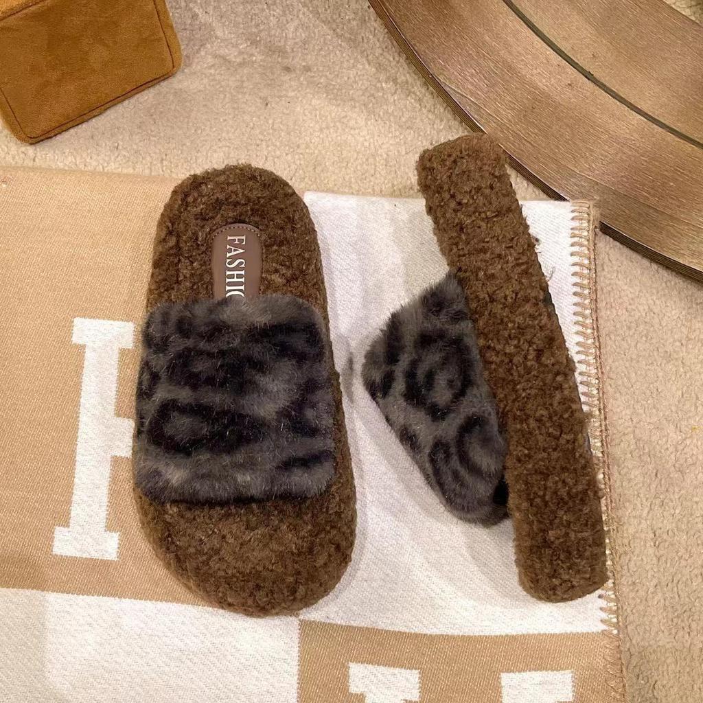 2024 Trendy Leopard Print Furry Slippers for Women - Autumn/Winter Outdoor & Home Wear with Thick Sole