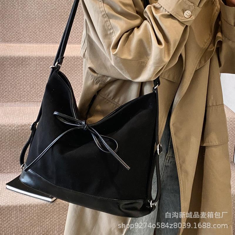 Large Capacity Bow Backpack Women's 2025 New Retro Commuter Shoulder Bag Matte Messenger Tote Bag Tide