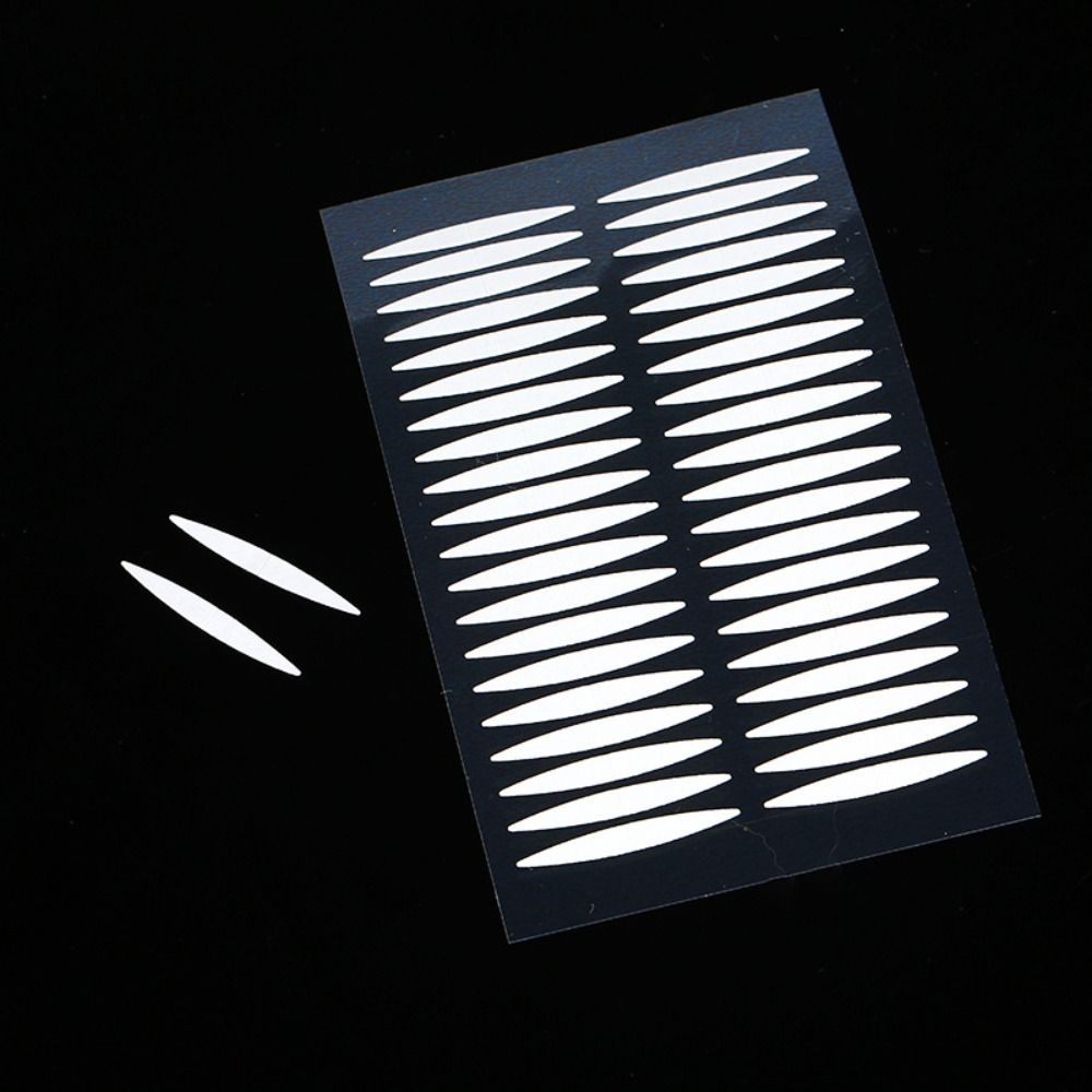 200Pairs Big Eyes Double Fold Eyelid Stickers Natural Complexion Invisible Double Eyelid Tape Women