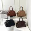 Casual retro feminine crossbody bag  high-quality niche bag  feminine bag  large capacity