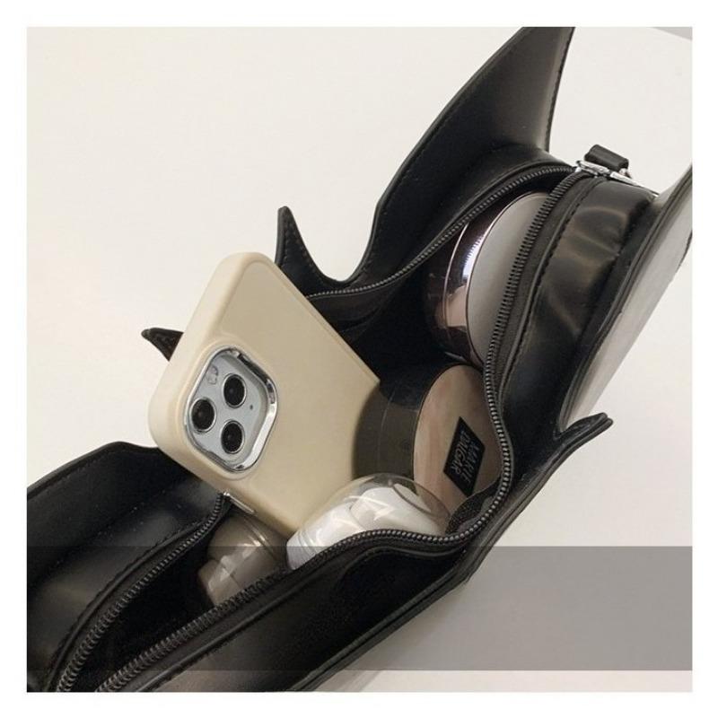 Personalized and Creative Small Bag, A Funny Bat Single-shoulder Crossbody Armpit Bag