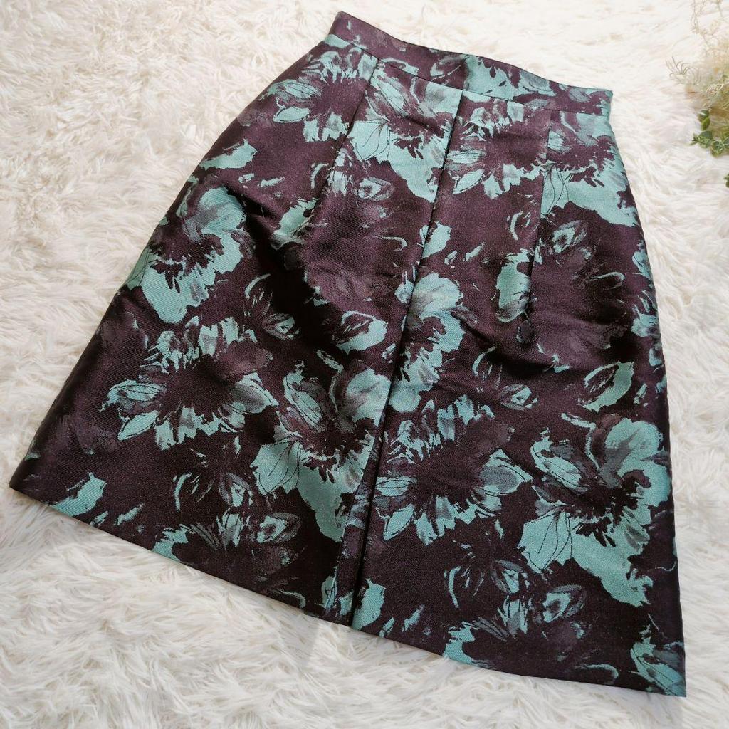 Used Beautiful condition alba ROSSA jacquard floral print flare skirt 40 brown