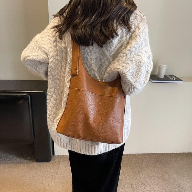 Stylish Large Capacity Pu Tote Bag For Women With Casual Chic Design For Everyday Use