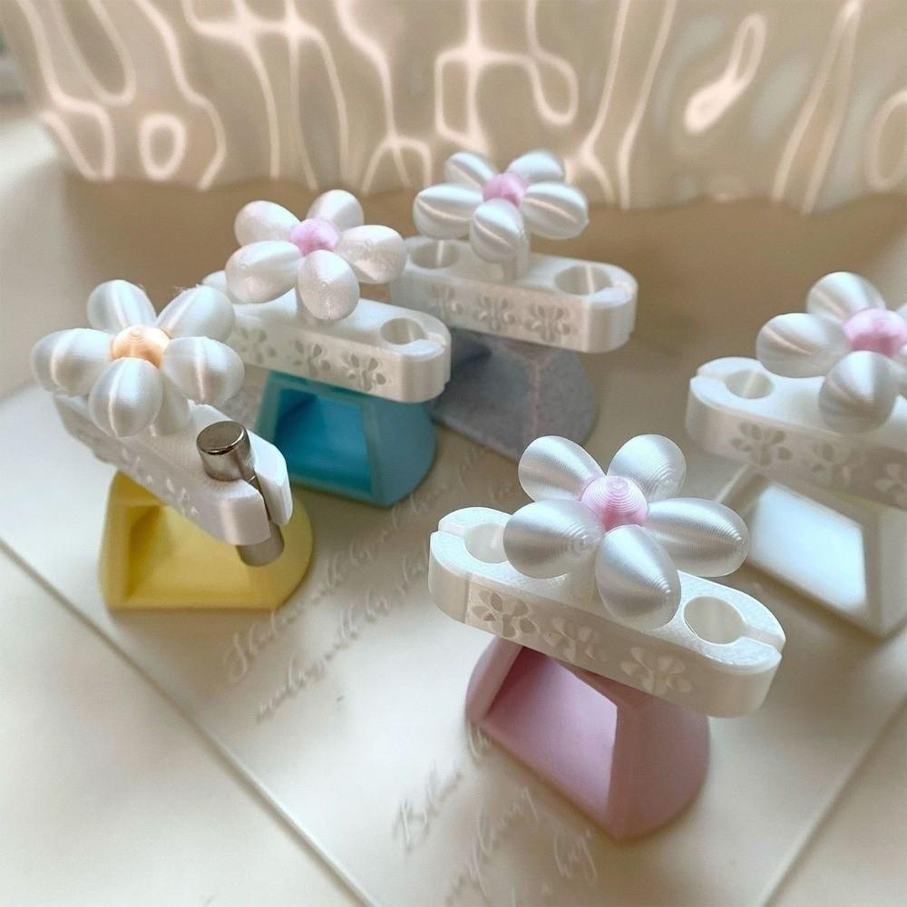 Automatic Cat Eye Nail Magnet Flower Magnetic Nail Art Tool Manicure Applicator Home Use