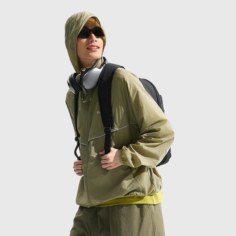 Li Ning Ice Silk Cooling Technology Ultra Thin Breathable Color Block Soft Shell Outdoor Sun Protection Clothing Men Outerwear AFDU675-2