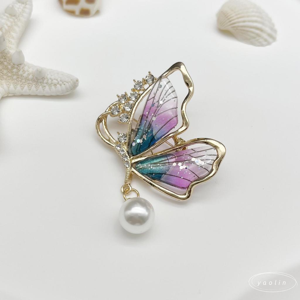 Light Luxury Rhinestone Butterfly Pearl Brooch – Hollow Design with Insect Button
