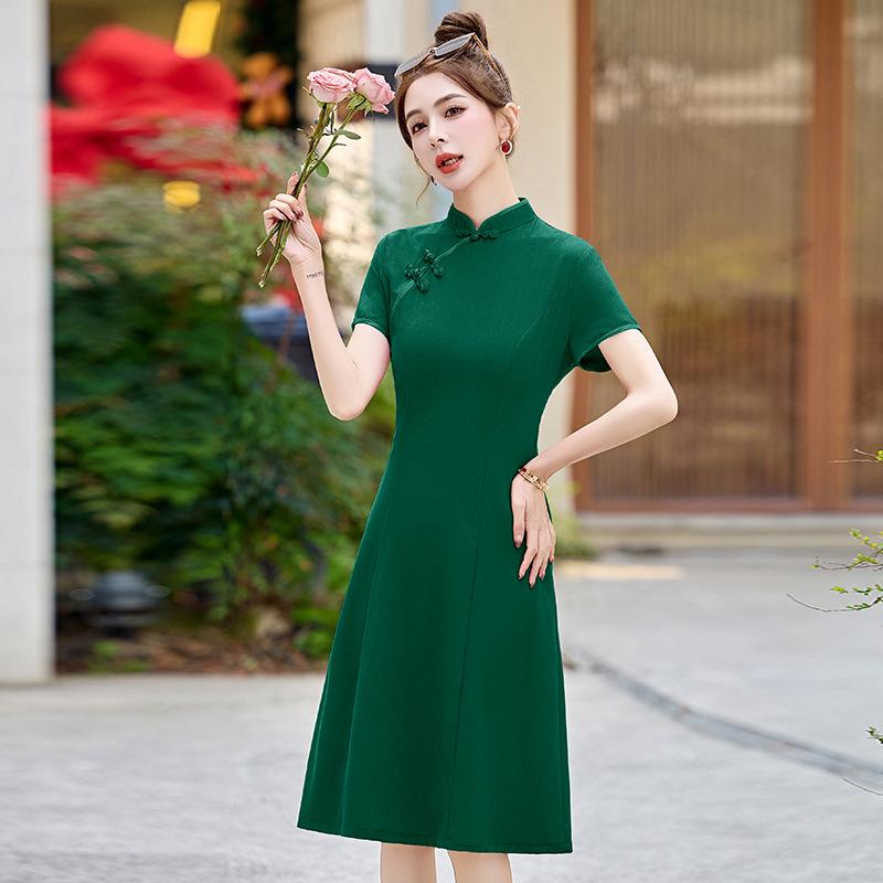 Chinese Retro Cheongsam: 2025 Slim Fit Summer Dress for Women, LX281