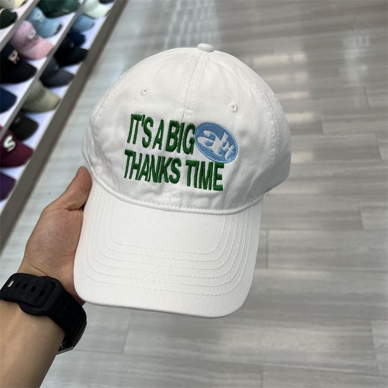 Street embroidery alphabet baseball cap men's and women's sun hat versatile soft top shows the face small cap tide