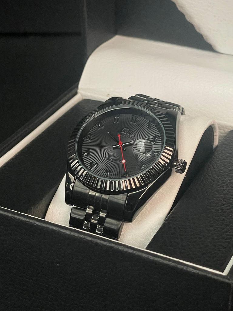 Swiss Brand Ultra-Thin Men's Steel Band Business Watch - High-End Waterproof Design