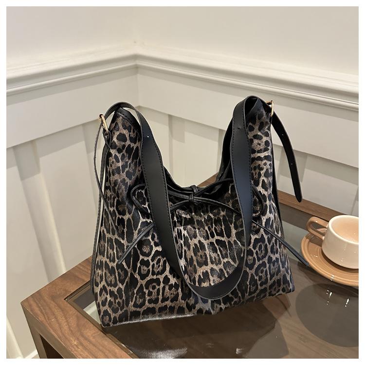 

Нишевый дизайн женская сумка через плечо с леопардовым принтом модная ретро повседневная сумка-мессенджер для ежедневных поездок сумка сумка чёрный