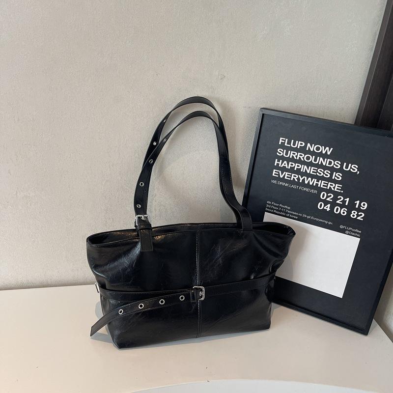 

Premium commuter large-capacity bag women s new fashionable versatile shoulder bag work tote bag