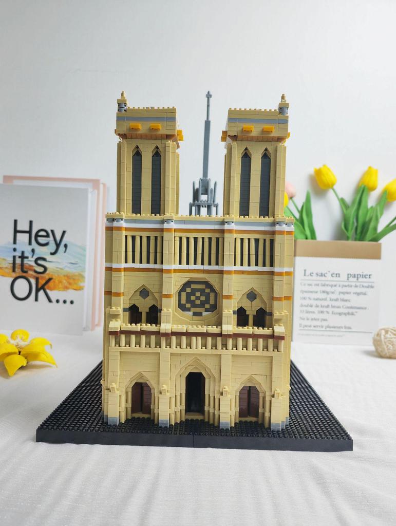 Notre Dame, Roman Colosseum, Leaning Tower of Pisa, World Cup Building Block Sets