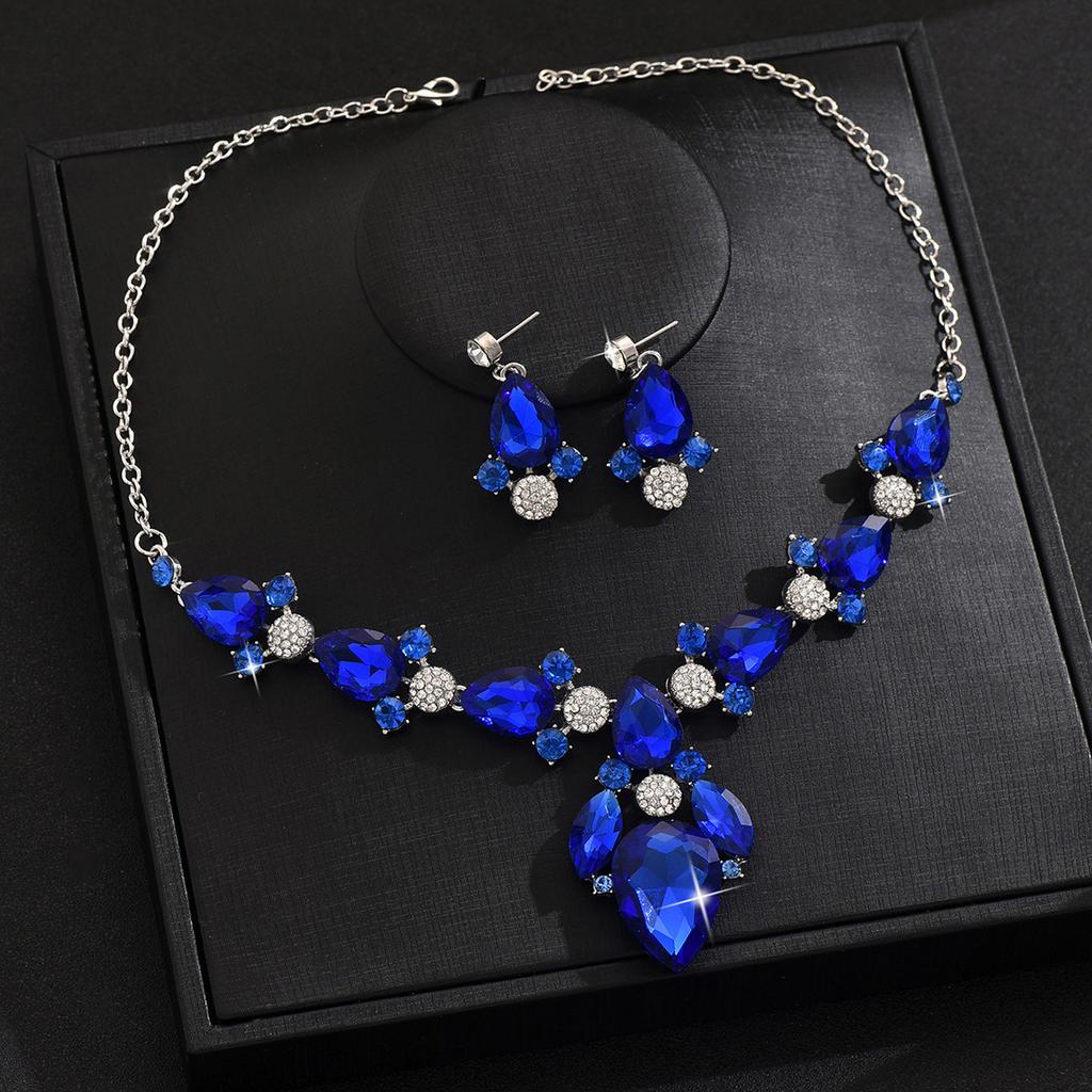 Slitinové galvanické pokovování Exagerovaný temperament Náhrdelník Náušnice Dvoudílná šperková sada
