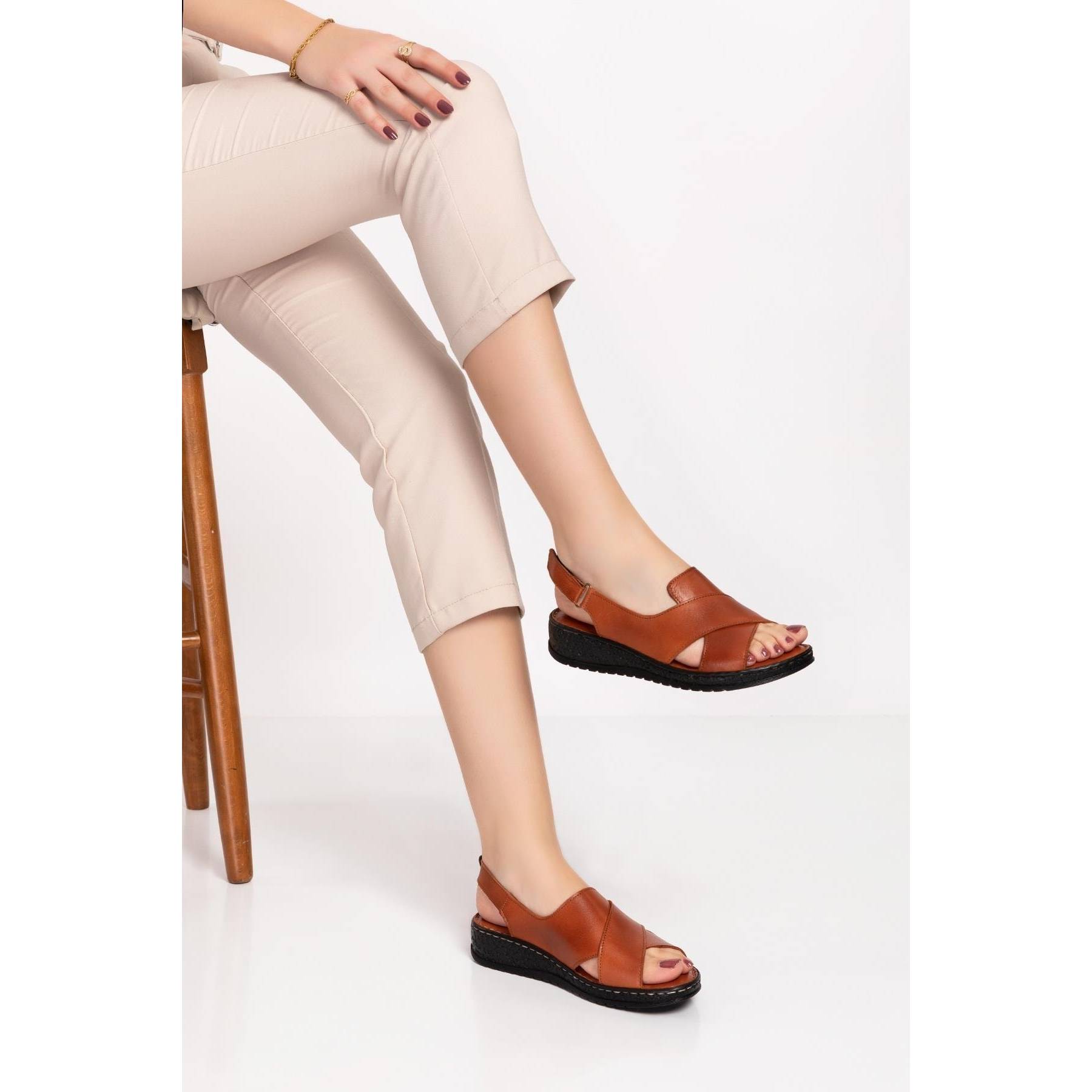 

Женские повседневные ортопедические сандалии из натуральной кожи Комфортные повседневные качественные стильные легкие сандалии